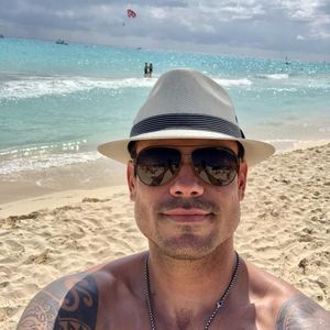 Meet your Posher, Fernan